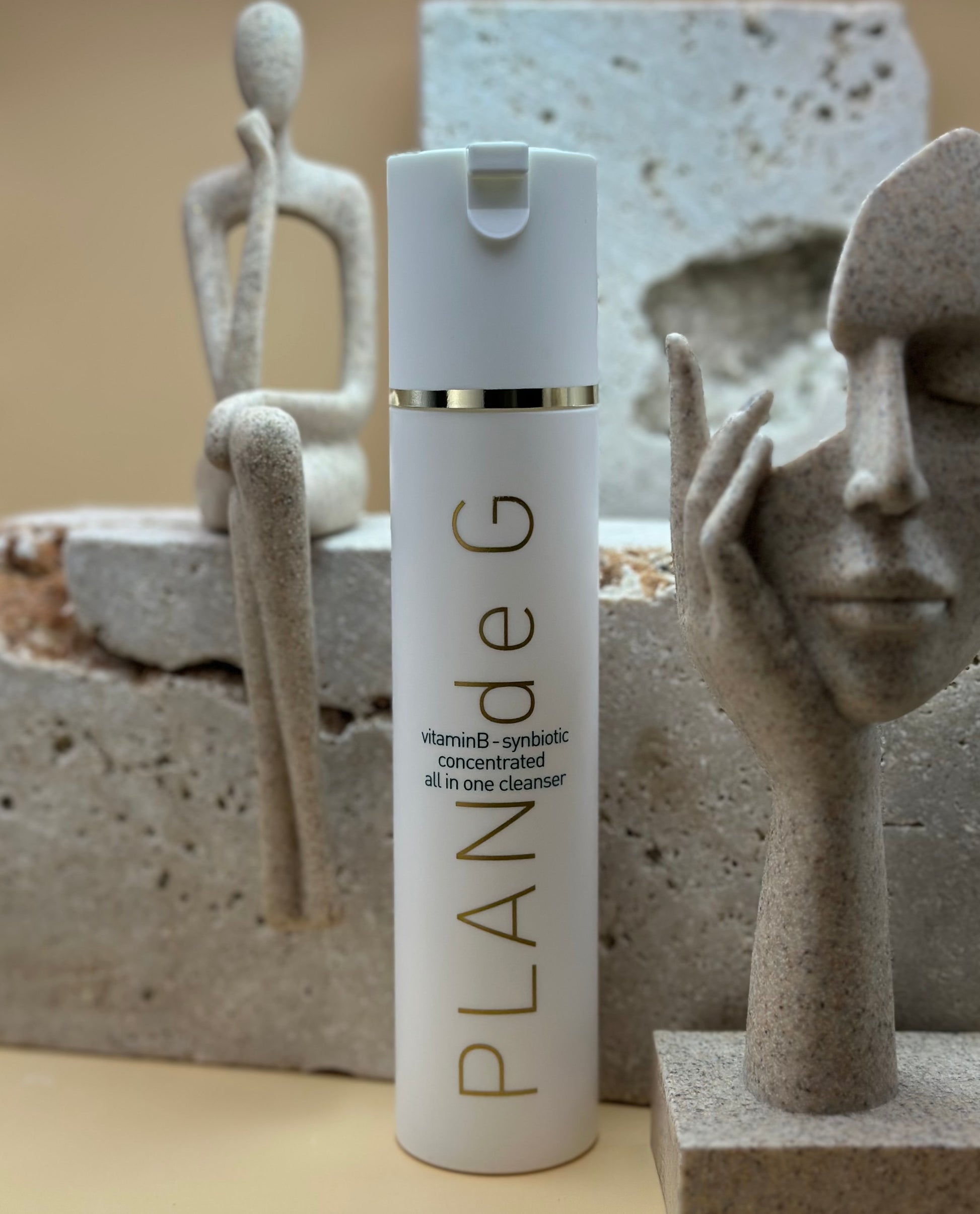 PLAN DE G vitaminB Symbiotic concentred All-in-One Cleanser